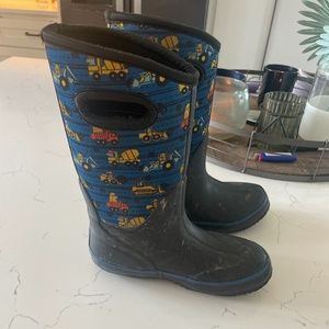 Boys boots